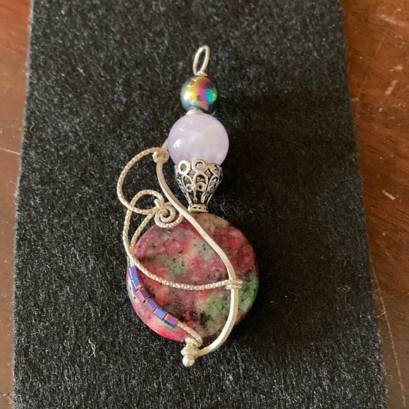 Whimsical Pendant Three Separate Stones Approximately 3” long - Picture 1 of 6